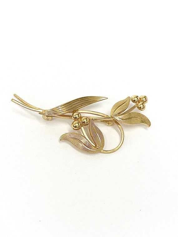 Vintage 14 Karat Gold Flower Brooch, Brooch, Vinta