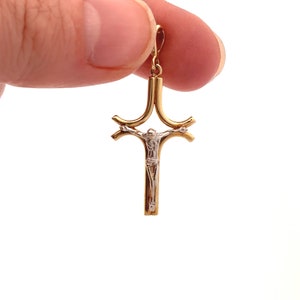 Vintage Kreuz 14KT Goldkreuz Anhänger, Vintage Schmuck, Vintage Charms, 14 Karat Gold, Kreuz Halskette, Kreuz Anhänger, Kruzifix Charm