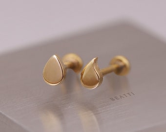 NEW ‣ BEATTI Tiny Teardrop Threadless Push Pin Labret Stud • Mini Heart Cartilage earring • Tragus/Helix/Conch • FlatBack Earrings