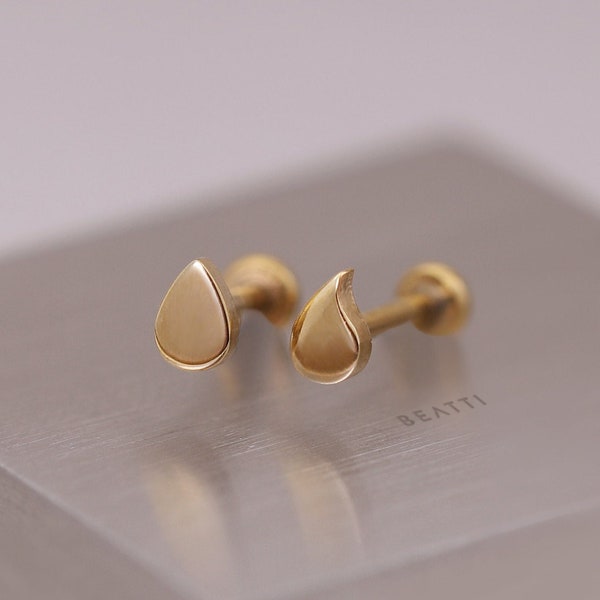 NOUVEAUTÉ ‣ Puce labret sans filet en forme de petite larme BEATTI • Mini boucle d'oreille cartilage coeur • Tragus/Helix/Conque • Boucles d'oreilles à fond plat