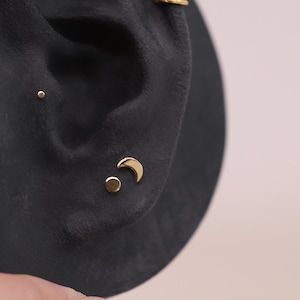 NEW ‣ BEATTI Mini ShineMoon Threadless Push Pin Labret Stud • Moon Cartilage earring • Tragus/Helix/Conch • FlatBack Earrings