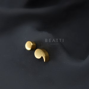 16g COMMA & DOT Cartilage Earring, Semicolon earring, Double Tragus, Semicolon Piercing, 316L Steel, Unique Cartilage Earring