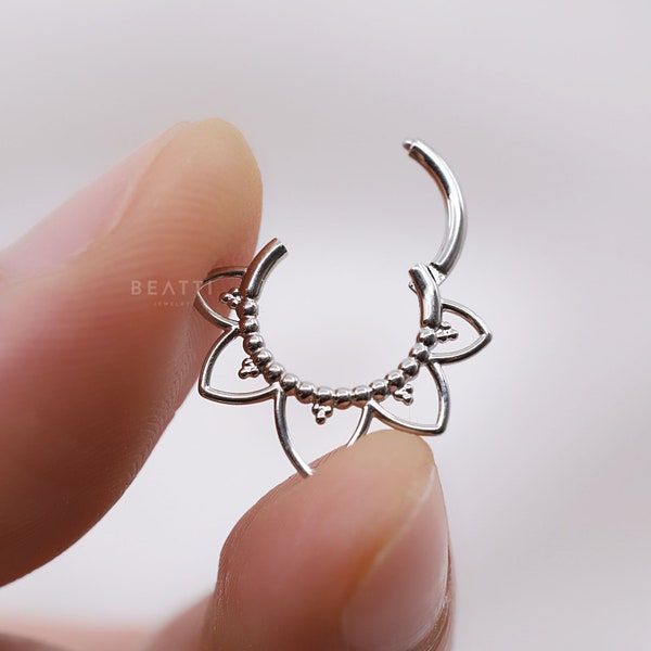 NOUVEAU ‣ Cerceau Clicker Pétale de Fleur 16g/8mm • Cerceau Daith Fleur • Cerceau Daith Simple • Anneau Septum Fleur • Clicker Daith