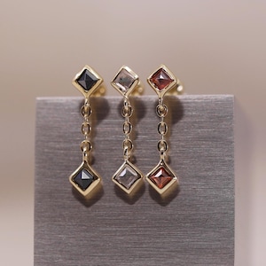 Daphné • Boucle d'oreille sans filetage à dos plat avec pierres précieuses naturelles • Boucle d'oreille pour cartilage avec pierres précieuses • Clou à épingles