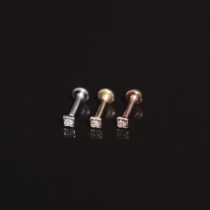 NOUVEAU ‣ Or massif 14 carats ∙ ULTRA minuscule clou d'oreille labret, labret labret à filetage interne en or massif 14 carats, boucle d'oreille plate en or 14 carats