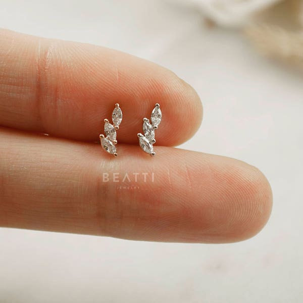 Tiny Leaf Cartilage Earring, Helix Earring, Tragus Earring, Tragus stud, cz stud piercing, triple cz stud, Piercing Jewelry