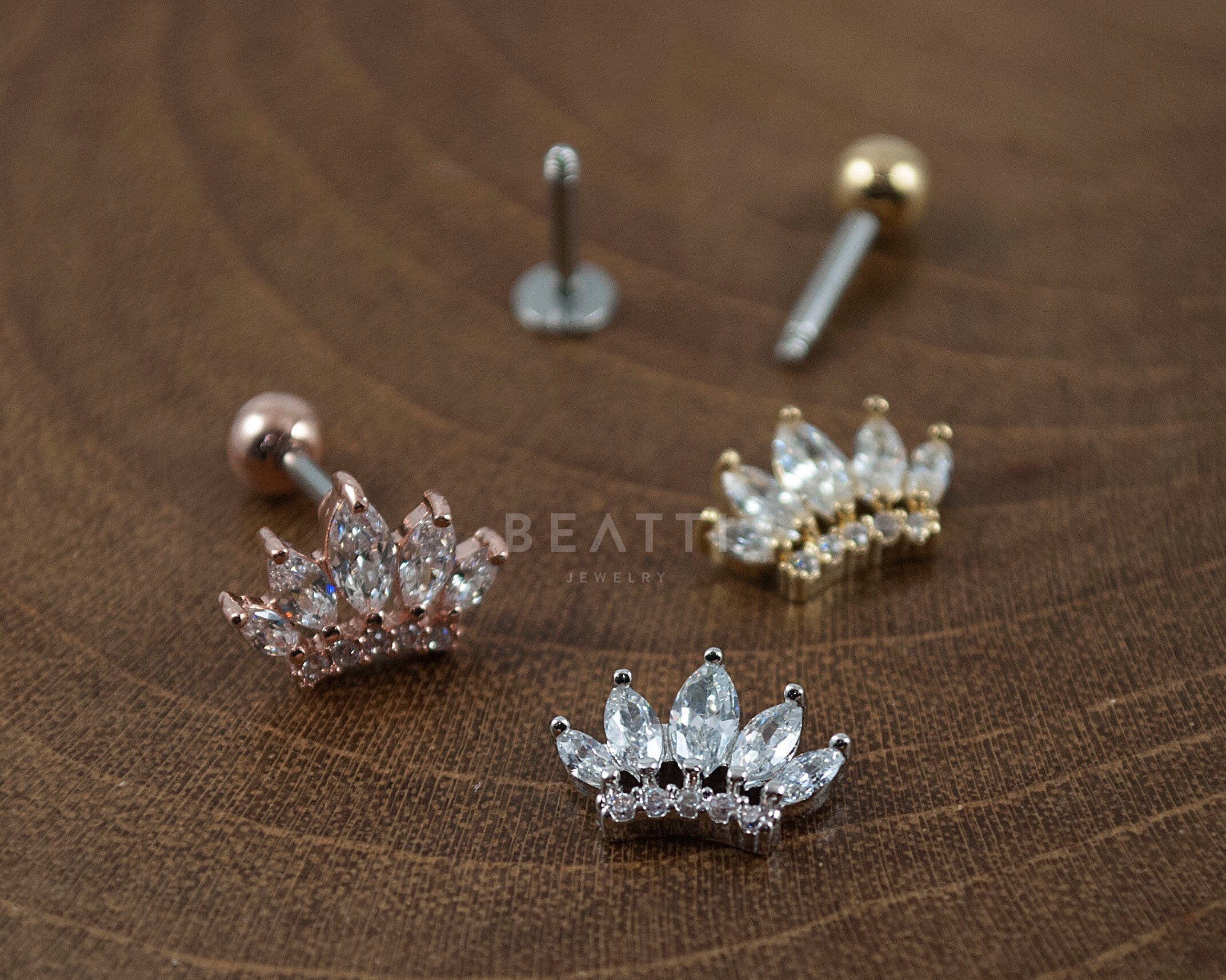 Crown cartilage earring cuff discount