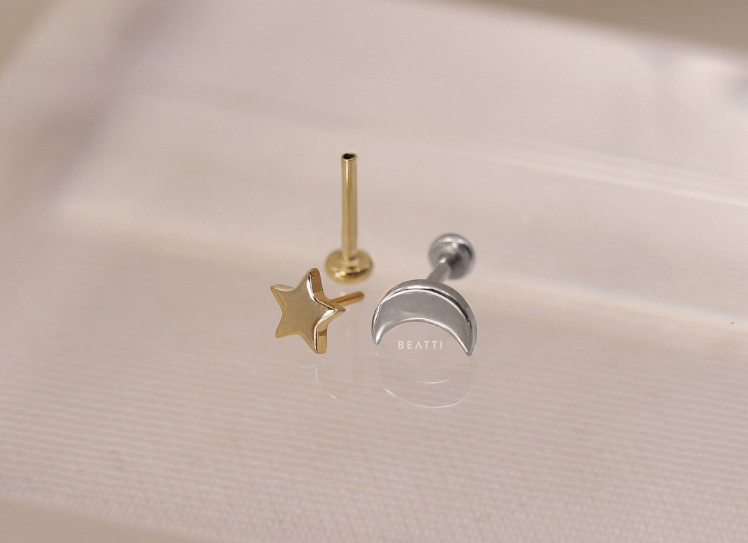 NEW ‣ Mini Shine Star and Moon Threadless Push Pin Labret Stud • Moon Cartilage earring • Tragus/Helix/Conch • FlatBack Earrings