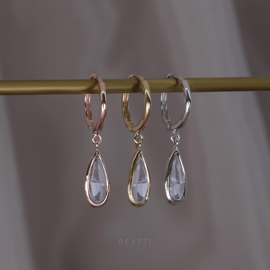 Iris • White Topaz Dangle Hoop Earrings • Briolette Cut Gemstone Charm • 14K Gold Vermeil Hoops - Etsy