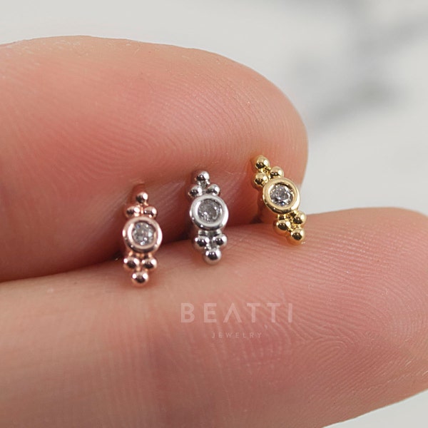 Mini Cluster #2 Cartilage Earring, Tragus Earring, Conch, Cartilage Piercing, Unique Piercing Jewelry