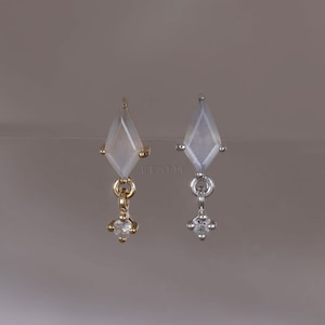 NEW ‣ Celeste • Grey Moonstone Labradorite Thread less Ends 925 Silver • 14K Gold Vermeil • Titanium Post • Kite Cut Gemstone Piercing