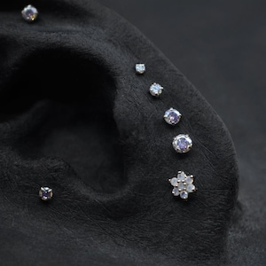16G/18G/20G • AB • Crystal Tiny Threadless Push Pin Labret Stud • 1.5mm - 3mm Cartilage earring • Tragus stud • Flat Back • Forward helix