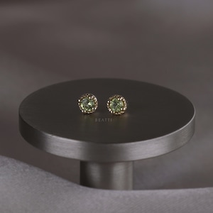 NEW ‣ Stella • BEATTI Peridot Threadless FlatBack 925 Silver Stud • 14K Gold Vermeil • Titanium Back • Tragus • Helix • Conch Piercing
