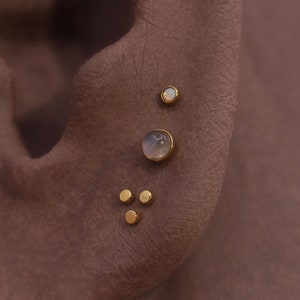 NEW Tiny Genuine Labradorite Threadless Push Pin Labret Bezel Gemstone Cartilage earring FlatBack Earrings image 6