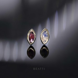 Aura • Flat Back Stud – Natural Gemstone Garnet Moonstone – 14K Gold Vermeil – Cartilage Helix Tragus Piercing – Titanium Threadless