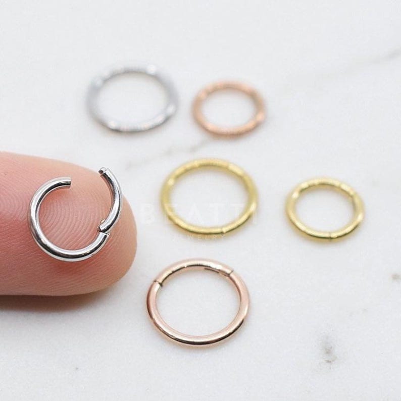 Tiny Cartilage Hoop/Clicker Hoop/Tiny Hoop Earrings/Tragus Earring/Small Hoop/Tragus Hoop/Seamless Hoop/Infinite Hoop Piercing/Helix zdjęcie 2