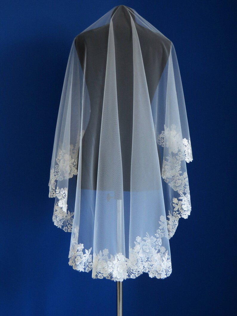 Floral embroidered veil Lace wedding veil Mantilla veil Etsy