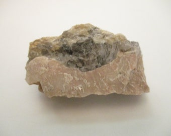 Miniature-Sized Feldspar, Muscovite Mica and Quartz 6775x
