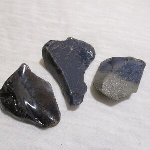 3 - Miniature-Sized Slag Glass Pieces 6165x