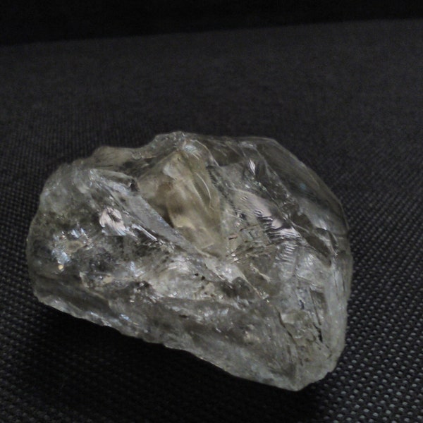 Miniature-Sized Quartz Crystal Q-HD-600a