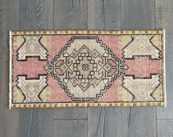 Small Vintage Rug -  3 x 1, Pastel Wool Rug, Door Mat, Kitchen Rug, Bathroom Rug, Wool Rug, Turkish Rug (2’10” x 1’5”)