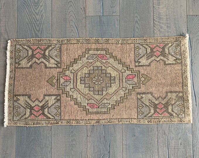 Mini Vintage Turkish Rug - 2’11” x 1’6”