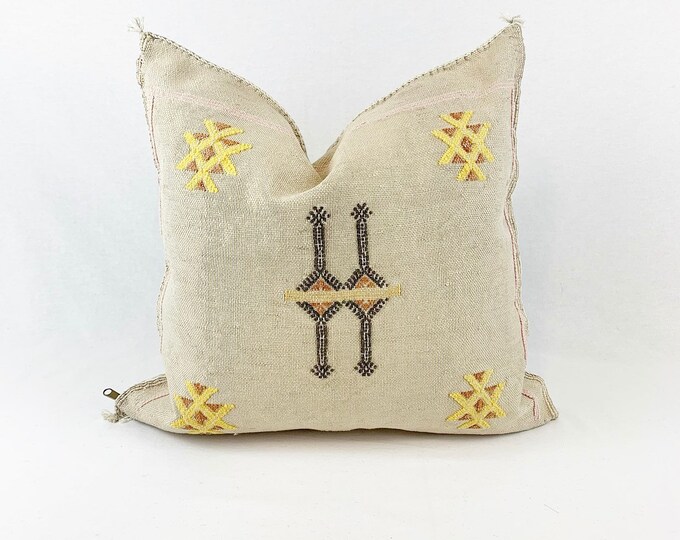 Oatmeal Sabra Silk Pillow  |  Beige Cactus Silk  | 18" X 18"  |  Square Throw Pillow