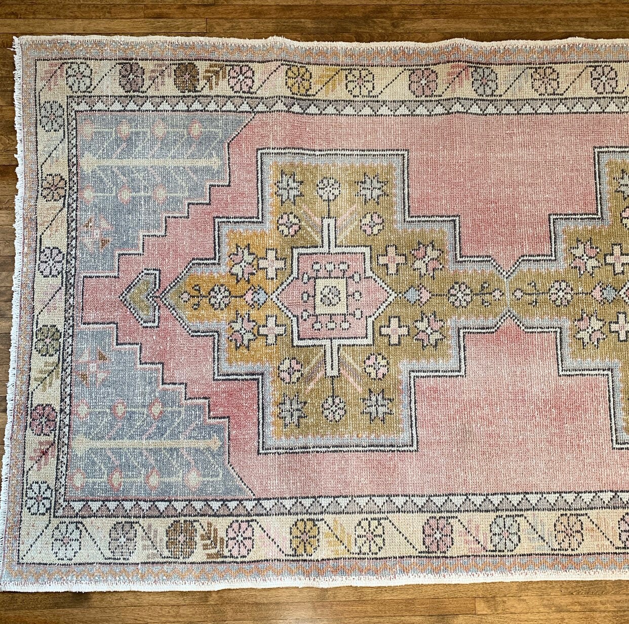 Large Vintage Turkish Rug 9’5” x 4’6” Pink and Grey Turkish Rug Pink Oushak Rug
