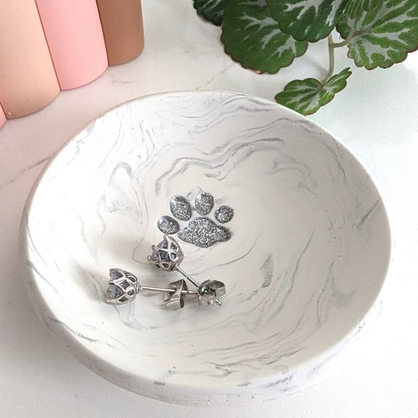 Paw Print, ring dish, pet owner, catchall dish, animal lover, jewelry dish, dog mom, personalized, organization, home decor, in memory