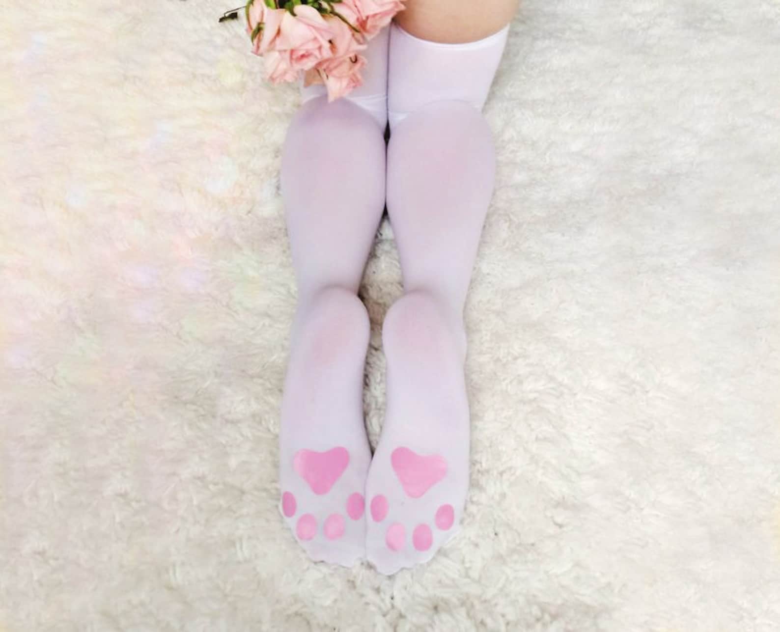 Kitty Plays Instagram