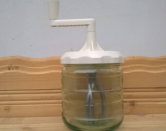 mechanical hand mixer