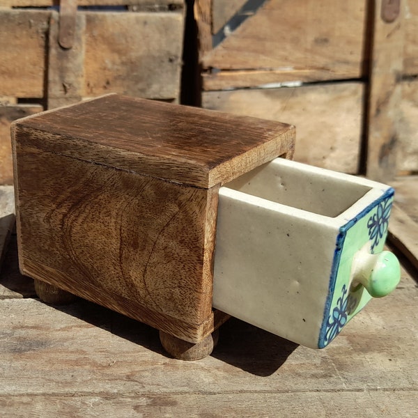 Solid wood cabinet/ Small cabinet/Ceramic drawer / Vintage