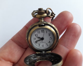 Vintage dameshorloge/kettinghorloge/vintage sieraden/uitstekend werkend horloge