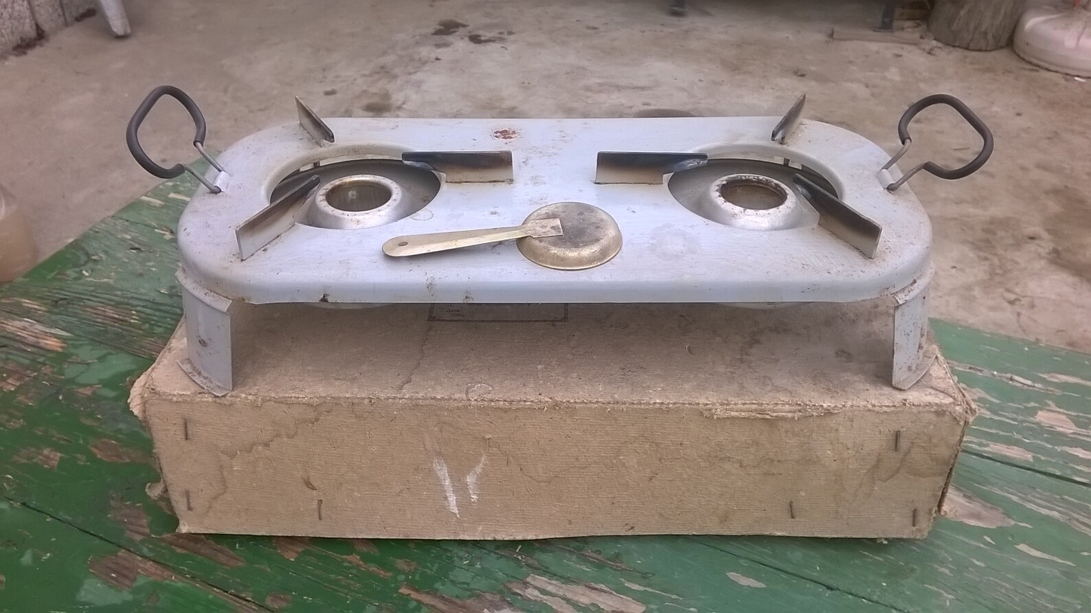 Vintage/gas Stove/ Burner for Treks and Camping/retro Style Oil Cook