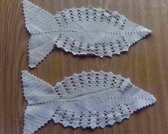 Vintage Set of 2 pcs/ Hand crochet Doily in the '70s - White Cotton Doily / - Vintage Home decor - Handmade Table Decoration/Hand-woven fish