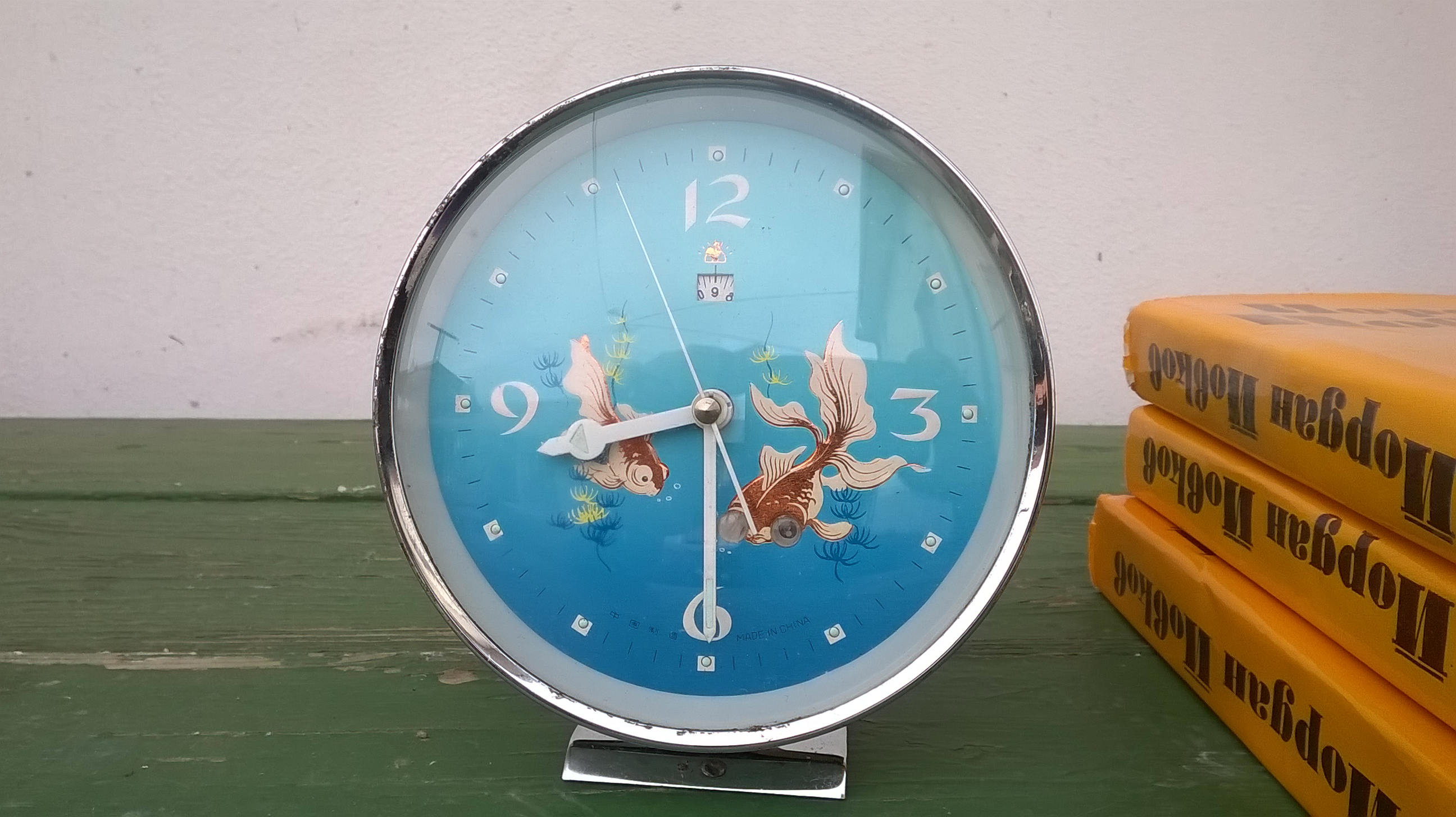 Home Décor Alarm Clock Girl Fishing Alarm Clock Antique Clock 3D Clock