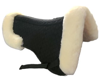 Woolous Sheepskin Saddle Pad, Lambskin Half Saddle Pads for Horses, Soft Wool Lining Equestrian with Velcro Straps Dressage (Black-Beige)