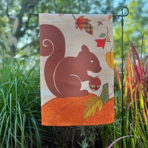 Fall Squirrel Garden Flag, Pumpkin House Flag, Decorative Fall Porch Decor, Plaid Flag, Fall Outdoor Home Decor Yard Art