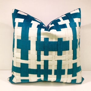 Luxury Teal Blue Velvet Pillow Cover, Cushion Cover Blue, Designer Pillows, Decorative Pillow, Throw Pillow, Blue Velvet Pillow Covers