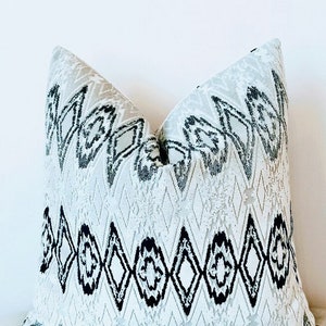Navy Blue Velvet Pillow Cover, Designer Decorative Pillow, Geometric Throw Pillow, Euro Sham Cover, Couch Cushion Case, Chair Modern Pillows