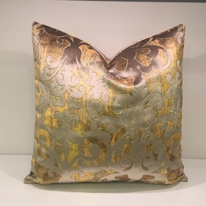 Luxury Gold Velvet Pillow Cover, Gold Pillows, Velvet Decorative Pillows, Throw Pillows, Velvet Cushion, 18X18  20X20 Gold Velvet Pillows