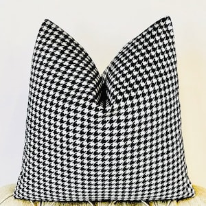 Black Velvet Pillow Covers, Black Pillow Covers, Black Throw Pillow Covers, Black Decorative Cushion Case, 18X18 20X20 Black Pillow Covers