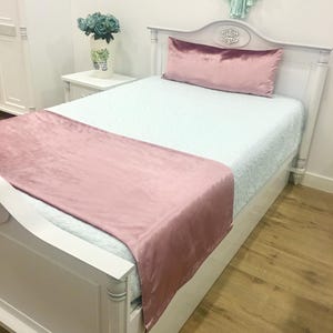 Double-Sided Rose Pink Velvet Bed Runner, Runners, Bed Scarf, Bed Cover, Twin Full King Queen Size Runners, Velvet Bed Runners For Bedrooms