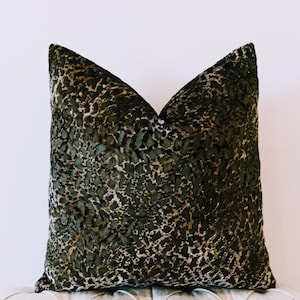 Luxury Dark Green Velvet Pillow Cover, Velvet Pillow Cover, Green Pillows, Decorative Velvet Pillow, Velvet Cushion Case, Velvet Pillows