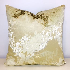 Olive Green Velvet Throw Pillow, Velvet Pillow, Velvet Pillow Cover, Luxury Pillows, Velvet Cushions, Light Olive Green Velvet Pillow Covers