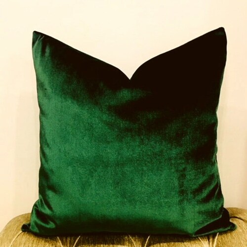 emerald green decorative pillows
