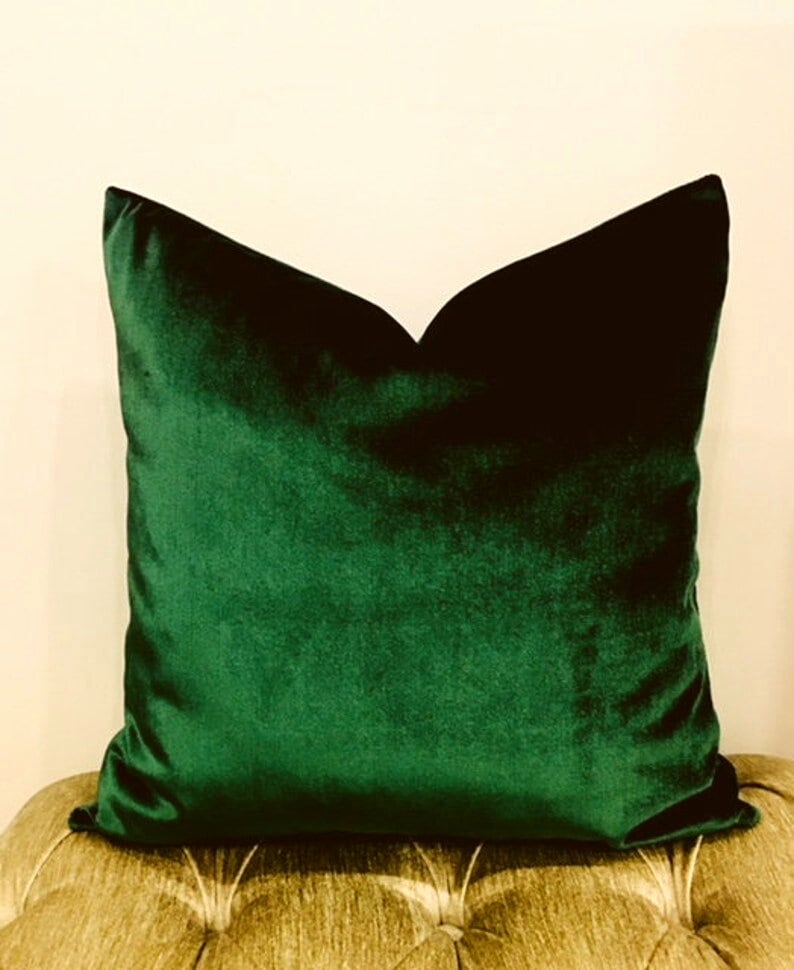 UK MADE BOTTLE DARK GREEN SMOOTH PLAIN LUXURY VELVET CUSHION COVER £6.59 EACH UK MADE BOTTLE DARK GREEN SMOOTH PLAIN LUXURY VELVET CUSHION COVER £6.59 EACH