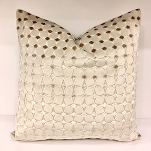 Luxury Beige Velvet Pillow Cover, Beige Pillow, Velvet Pillow, Designer Pillow, Throw Pillow, Decorative Pillows, Beige Velvet Pillow Covers