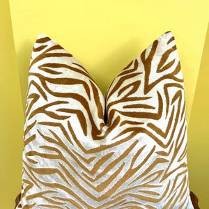 Luxury Caramel Velvet Pillow Cover, Throw Pillows, Decorative Pillows, Velvet Cushion Case, Couch , Sofa, Chair,Caramel Velvet Pillow Covers