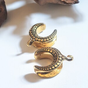 Brass saddle spreader, ear weights saddles , saddle spreader with loops, ear weight hook, platform saddle-1 pair